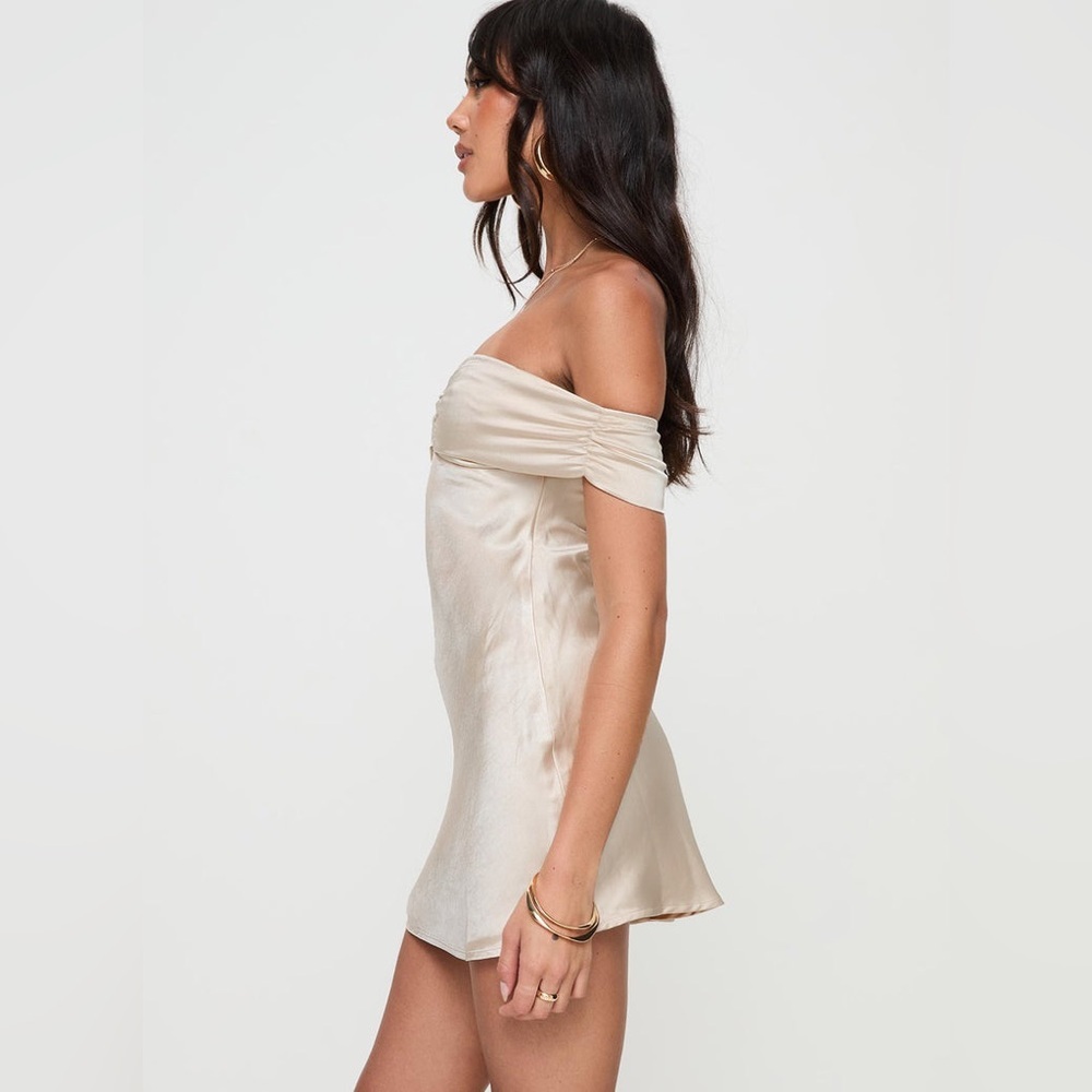 Princess Polly satin off the shoulder mini dress nwot - Picture 2 of 8